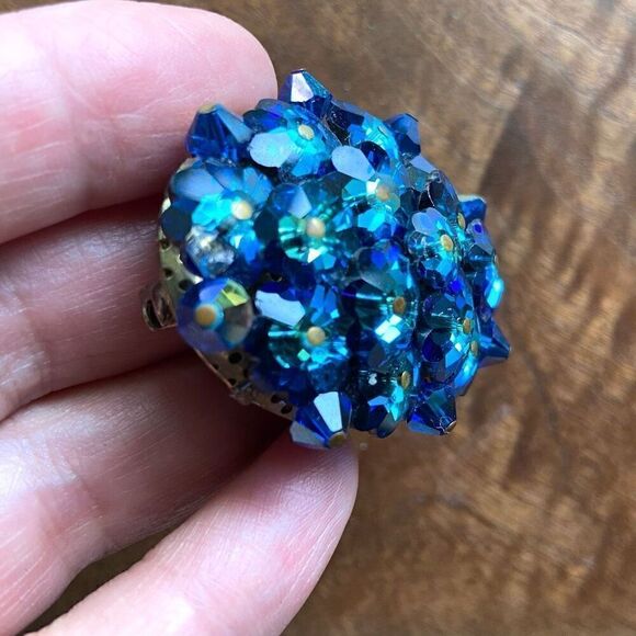 VINTAGE Glass Bead Brooch & Clip-on Earrings - Picture 3 of 6